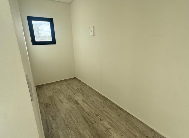 Gallery Thumbnail 19
